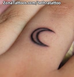 Foto de tatuaje Lunas, Dedos