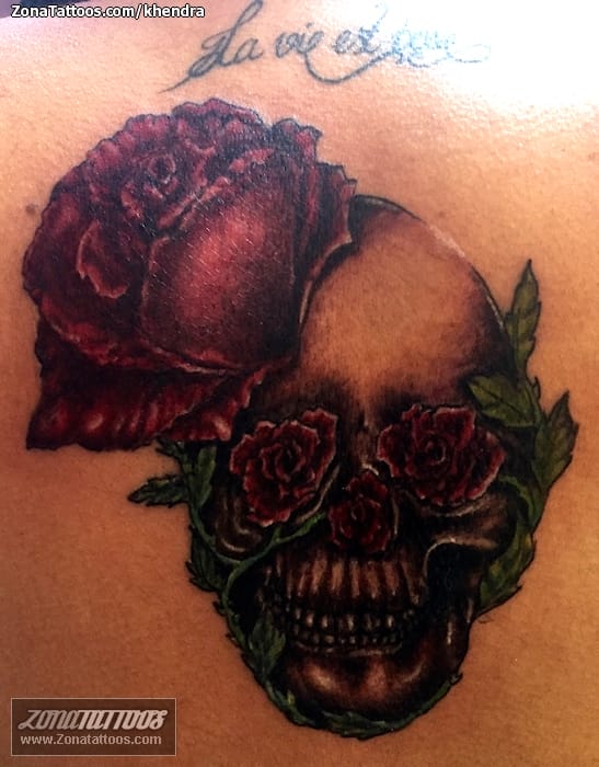 Foto de tatuaje Calaveras, Rosas, Flores