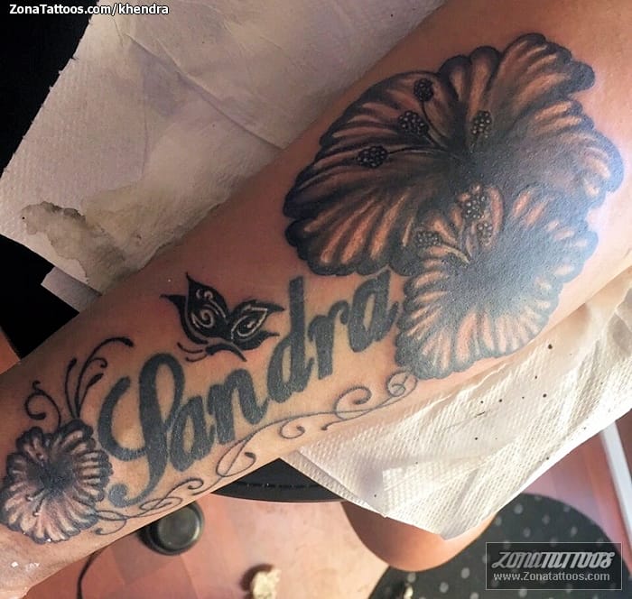 name tattoos with flowers