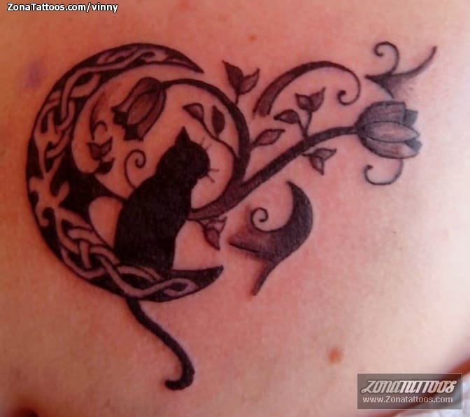 Tatuaje de Gatos, Lunas, Animales