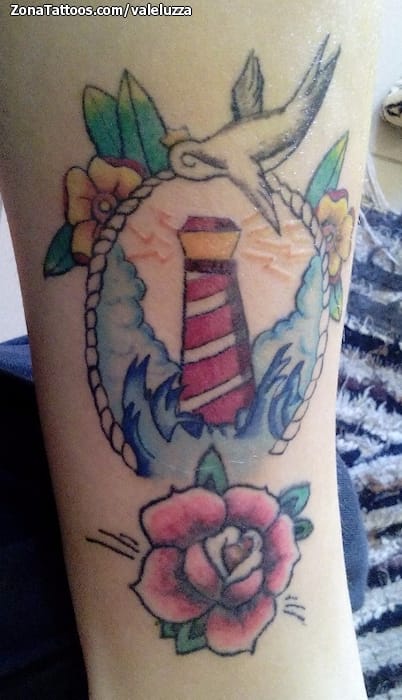 Foto de tatuaje Faros, Agua, Nubes