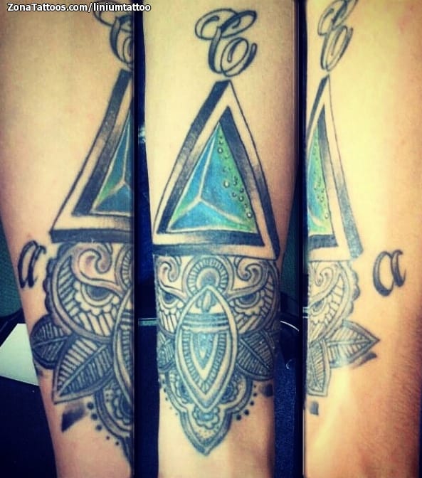 Tattoo photo Mandalas, Triangles, Geometrics