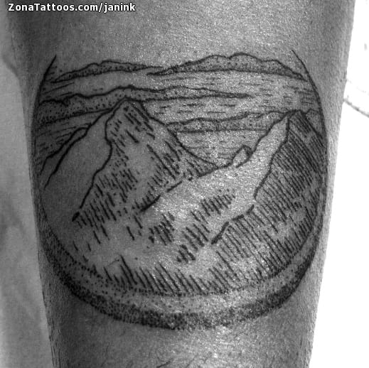 Foto de tatuaje Paisajes, Puntillismo, Montañas