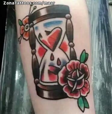 Foto de tatuaje Relojes de Arena, Rosas, Flores