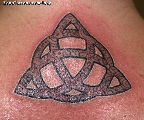 Tattoo photo Triquetra, Celtic