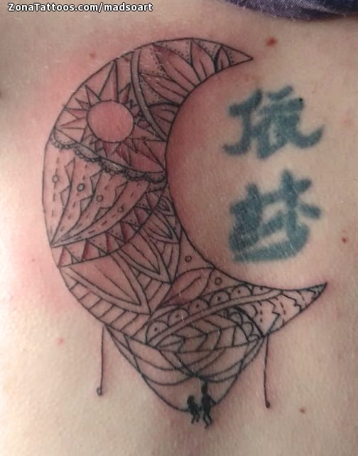 Foto de tatuaje Lunas, Espalda, Astronomía