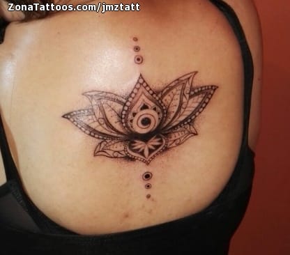 Foto de tatuaje Lotos, Flores, Espalda