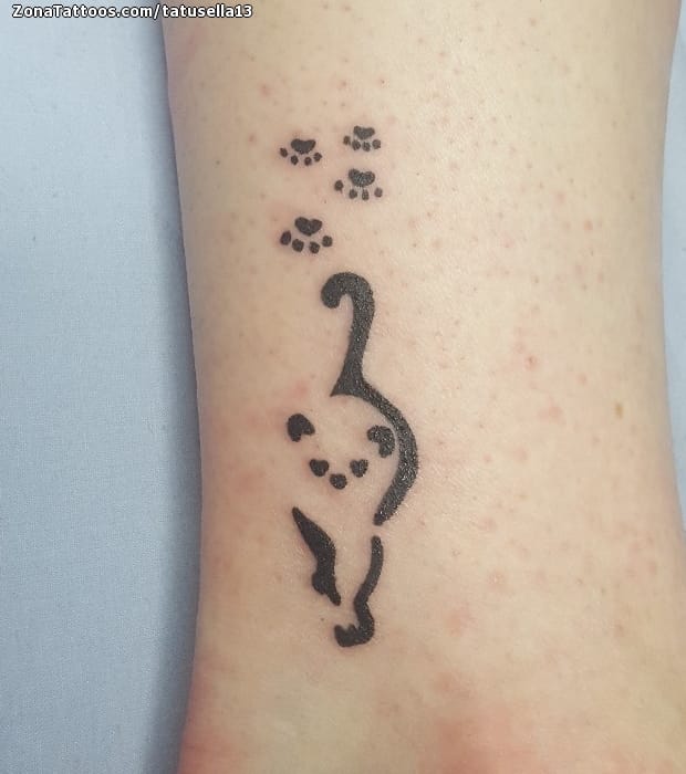 Tattoo of Cats, Footprints, Animals