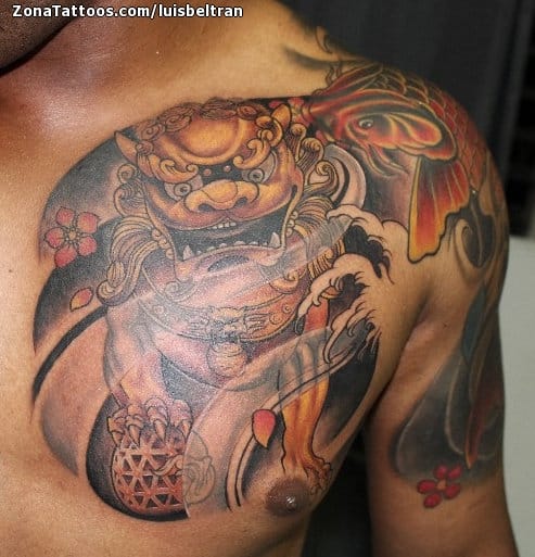 Foto de tatuaje Leones De Fu, Pecho, Orientales