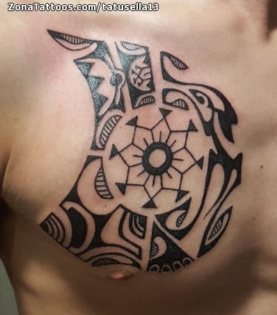 Tattoo photo Maori, Chest