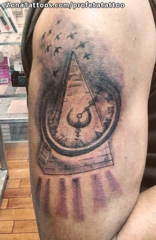 Tattoo photo Pyramids, Clocks