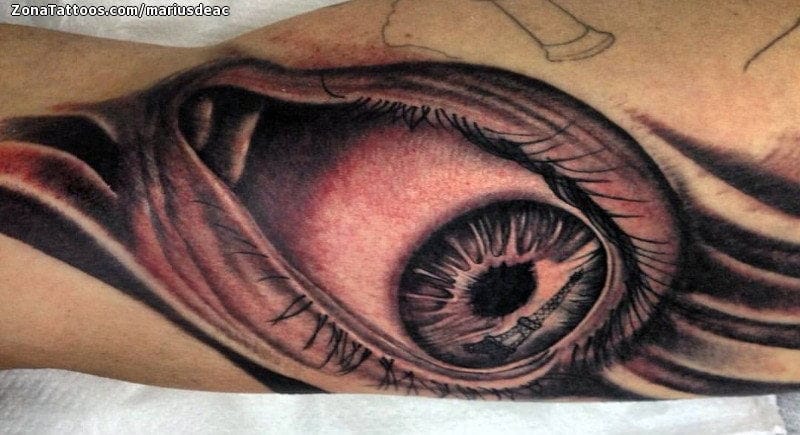 Foto de tatuaje Ojos, Torre Eiffel