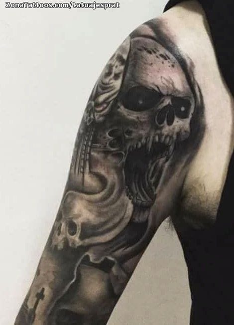 Foto de tatuaje Calaveras, Almas, Hombro