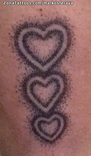 Foto de tatuaje Corazones, Puntillismo