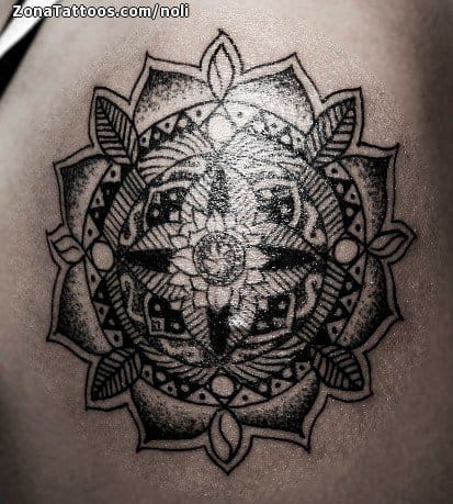 Tattoo photo Mandalas, Pointillism