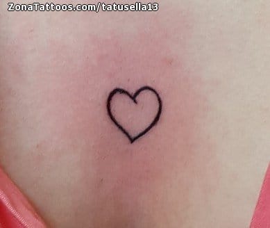 Foto de tatuaje Corazones, Pecho, Pequeños