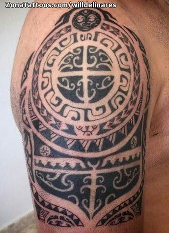 Tattoo photo Maori, Shoulder