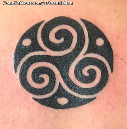 Tattoo photo Triskelion, Celtic