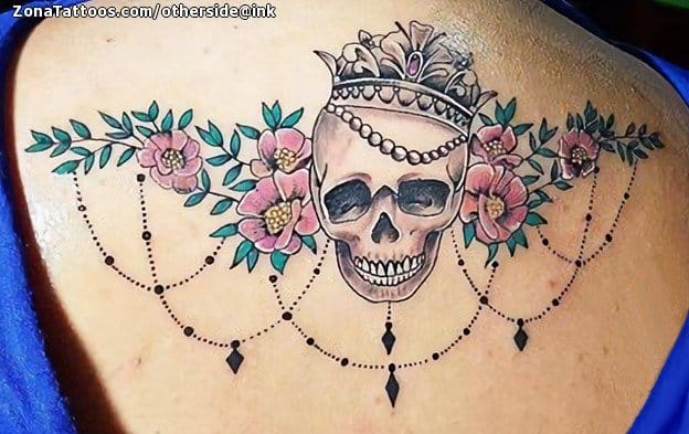 Foto de tatuaje Calaveras, Coronas, Espalda