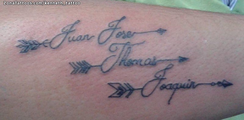 Foto de tatuaje Nombres, Flechas, Letras