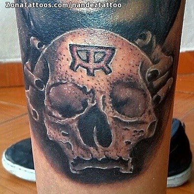 Foto de tatuaje Calaveras, Góticos, Pierna