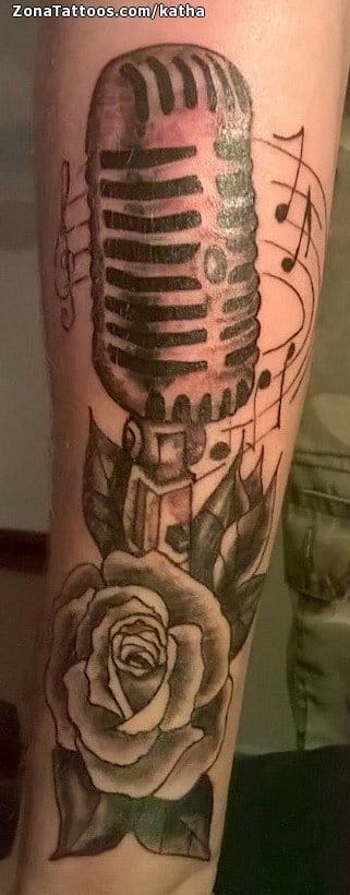 Tattoo of Microphones, Roses, Musical notes