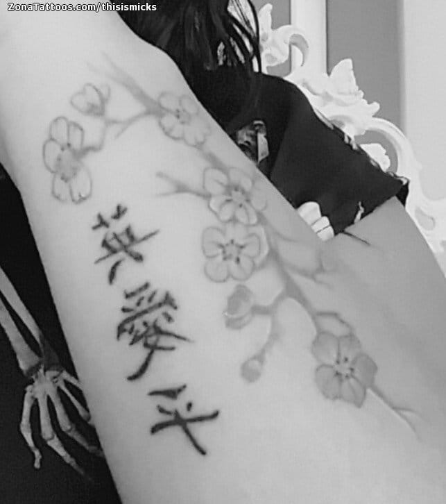 Foto de tatuaje Kanjis, Flores