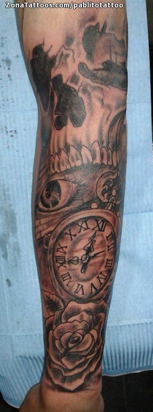 Foto de tatuaje Relojes, Calaveras, Flores