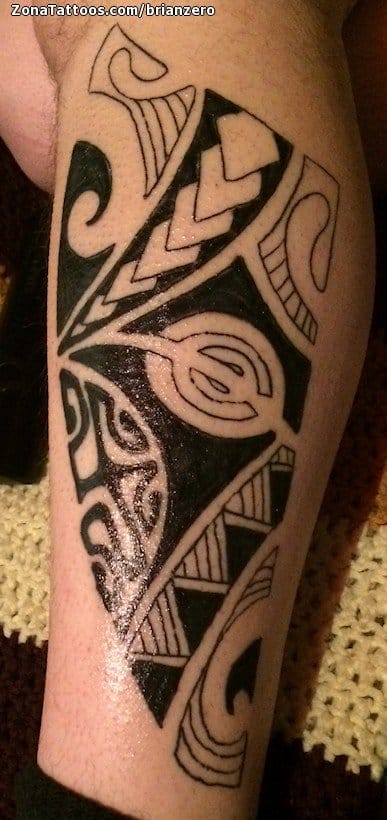 Tattoo photo Maori, Leg