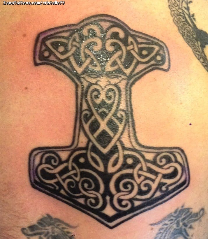 Foto de tatuaje Mjölnir, Celtas