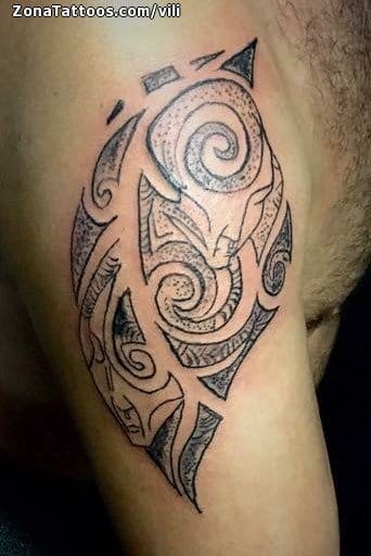 Tattoo photo Maori, Shoulder