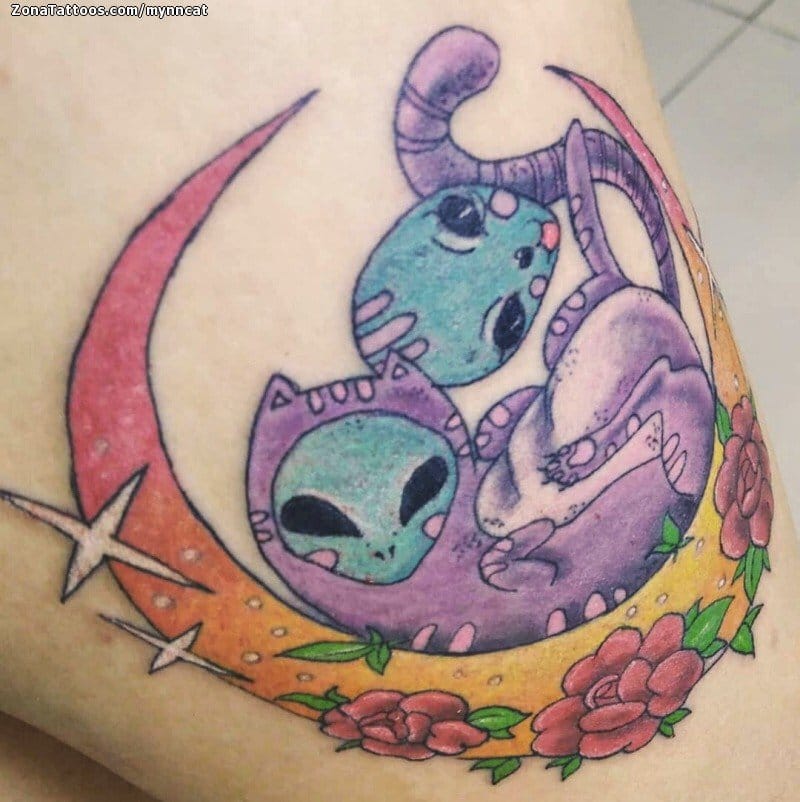 Tattoo photo Moons, Aliens