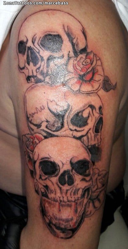 Foto de tatuaje Calaveras, Hombro, Góticos