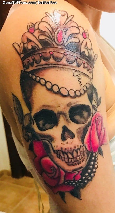 Foto de tatuaje Calaveras, Góticos, Coronas