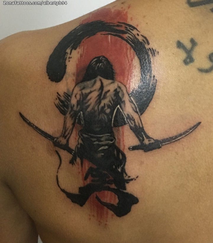 Foto de tatuaje Guerreros, Omóplato