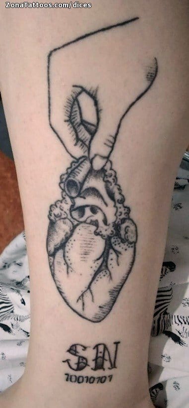 Foto de tatuaje Corazones, Manos, Pierna