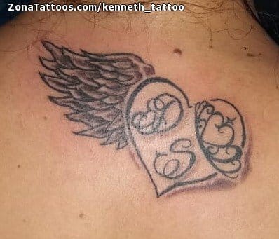 Foto de tatuaje Corazones, Alas, Espalda