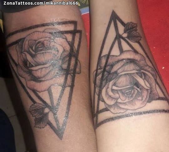 Foto de tatuaje Rosas, Flores, Geométricos