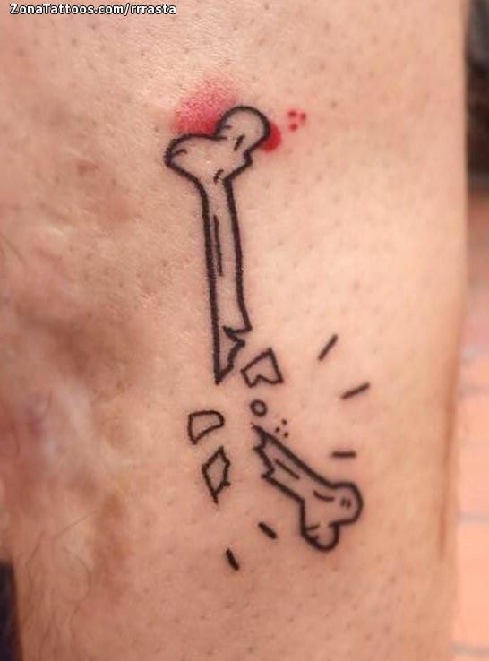 Tattoo of Bones, Tiny, Knee
