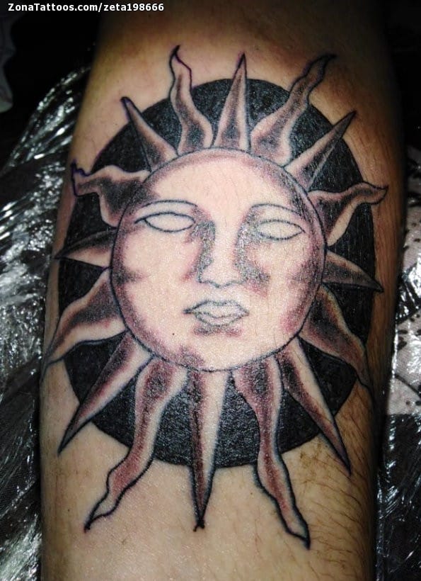 Foto de tatuaje Soles, Astronomía