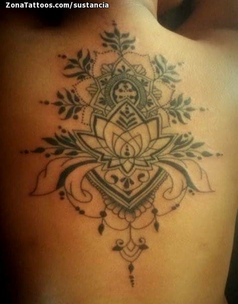 Foto de tatuaje Mándalas, Espalda