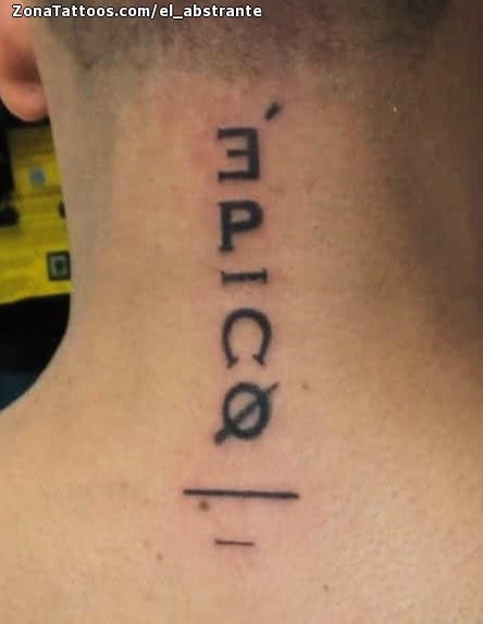 Foto de tatuaje Letras, Cuello