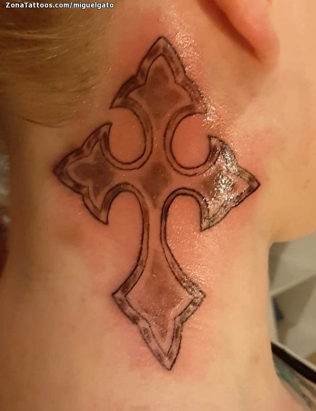 Foto de tatuaje Cruces, Religiosos, Cuello