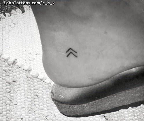 Tattoo photo Ankle, Tiny