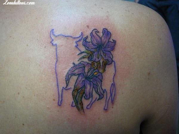 Tattoo photo Bulls, Flowers