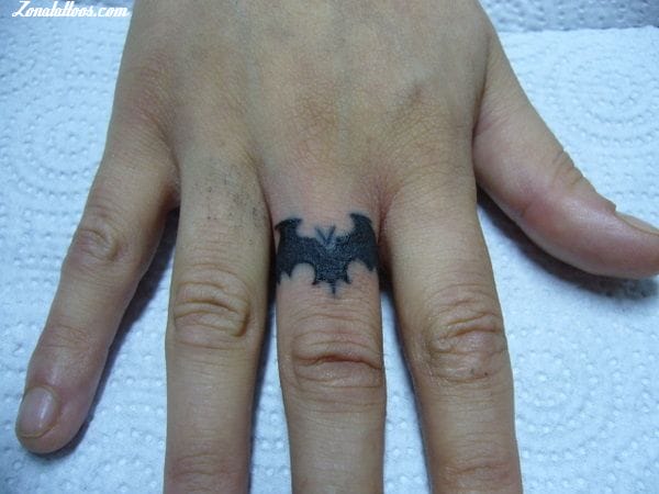 Tattoo photo Fingers, Bats