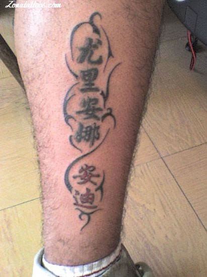 Foto de tatuaje Tribales, Kanjis, Letras Chinas