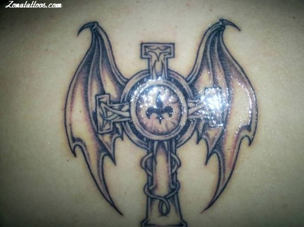 Tattoo photo Crosses, Wings