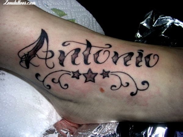 Tattoo photo Antonio, Names