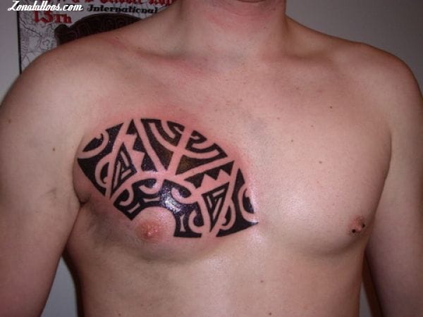 Tattoo photo Maori, Chest